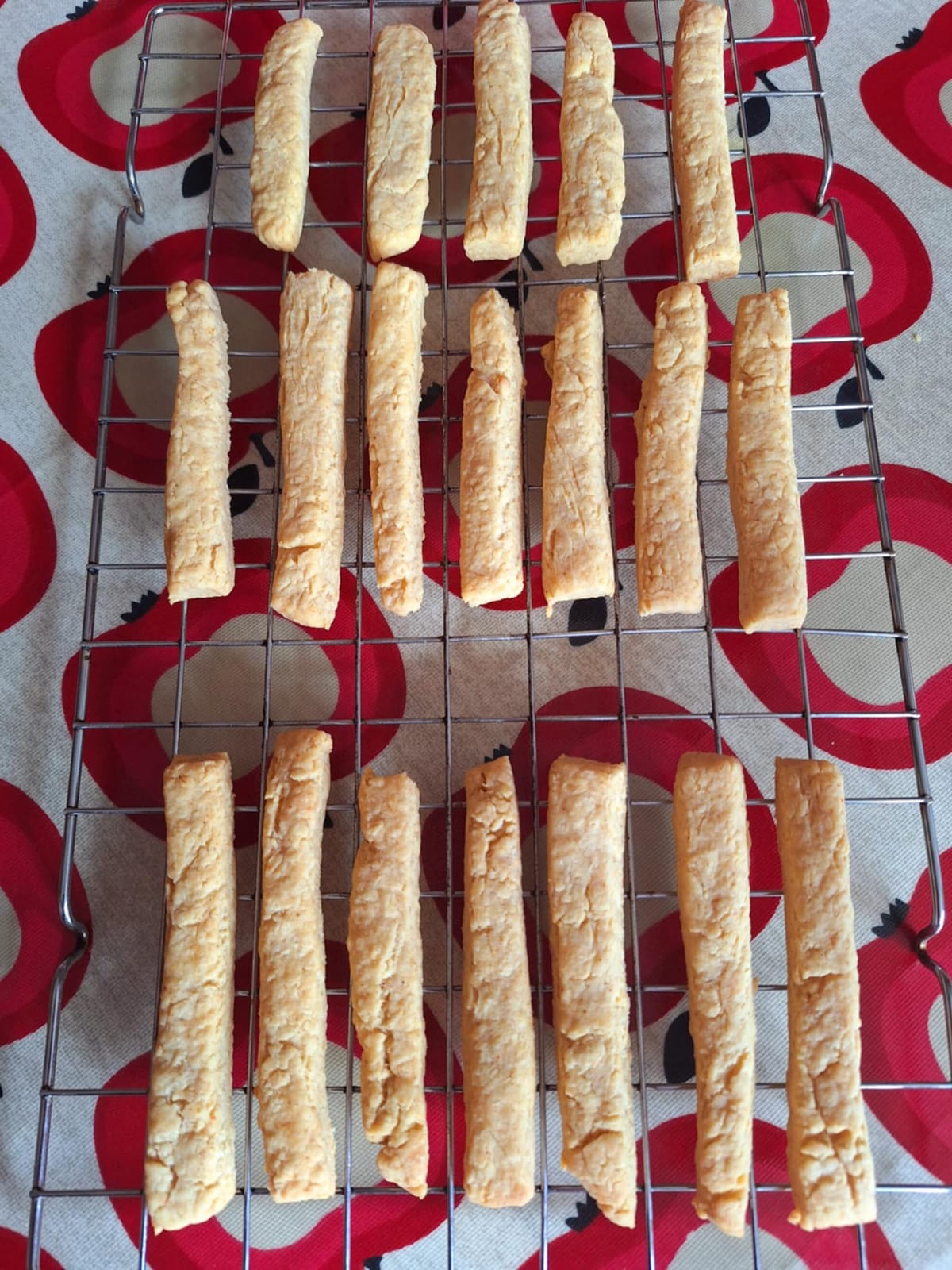 Cheddar & Chilli Cheese Straws